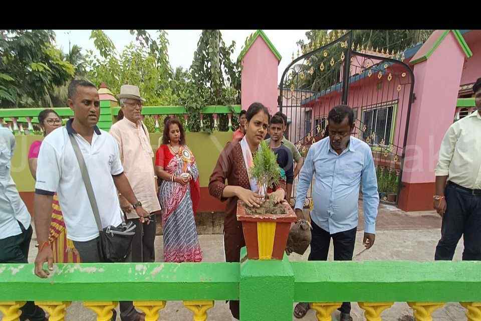 Raksha Bandhan with children of Chiranabin observation home 2022