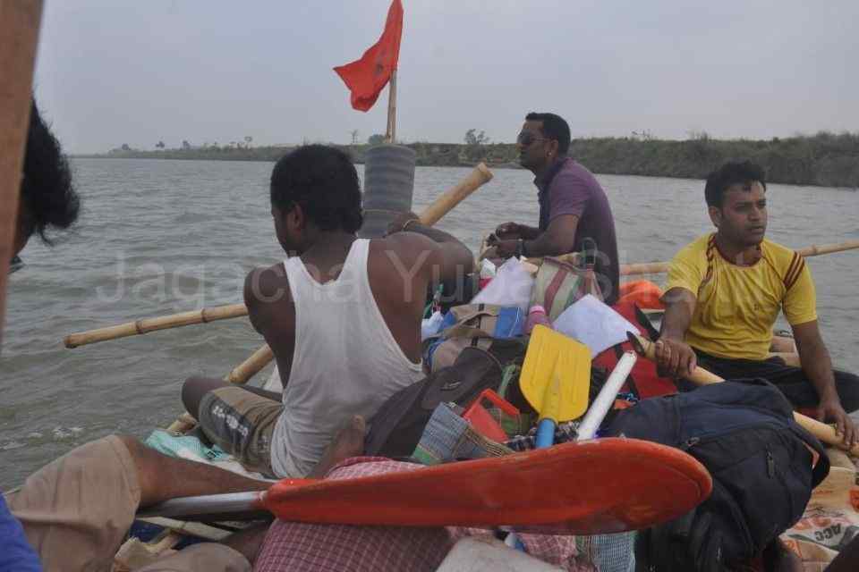 India first time empty Plastic Bottles Boat Expedition Mayapur to Kolkata - 2015