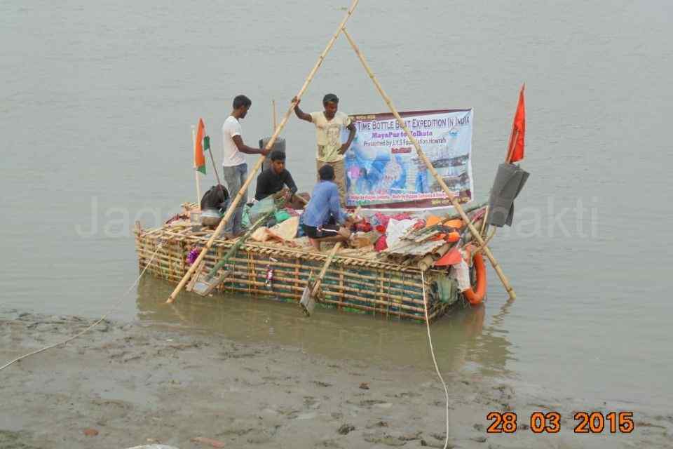 India first time empty Plastic Bottles Boat Expedition Mayapur to Kolkata - 2015