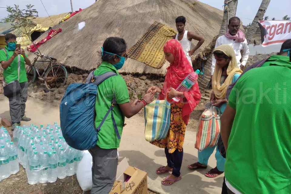Aid to the people of Mousuni island affected by Cyclone Yaas 2021