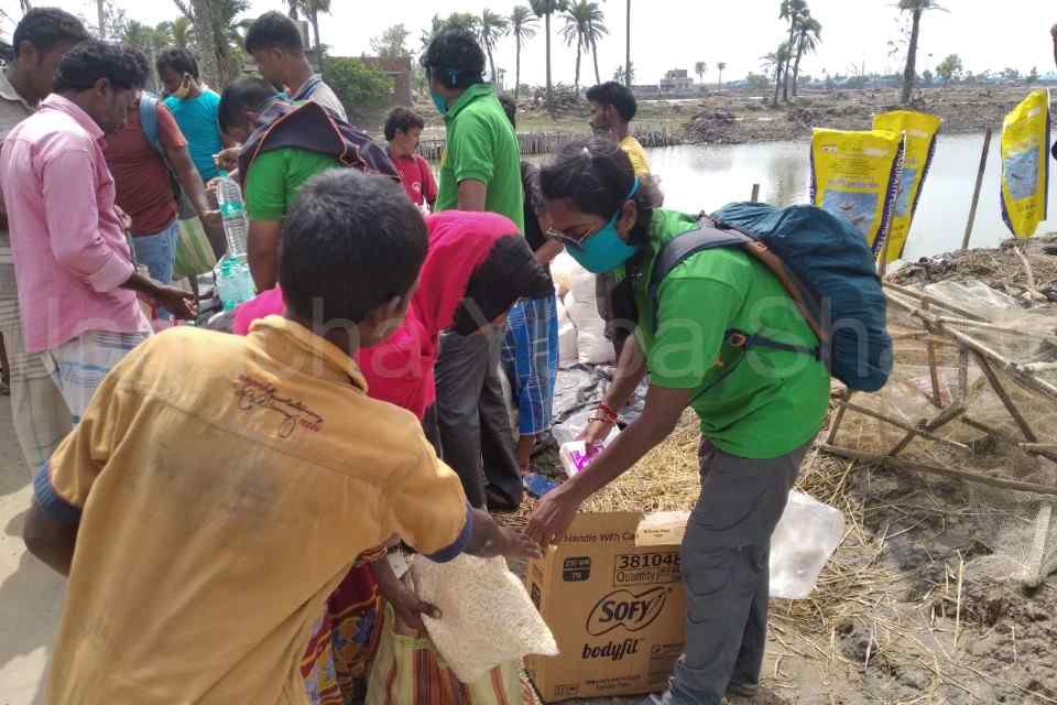 Aid to the people of Mousuni island affected by Cyclone Yaas 2021